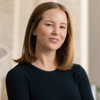 Julia Callahan's Instagram, Twitter & Facebook