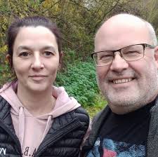 This could be one one those caption competitions but here's Sabre 727  G-BNNI with a Singapore 747-400 close behind & a British Airways 737-200  too at MAN in the mid 1990's