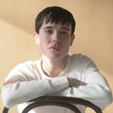 Ellen page claims to be celebrating being transgender, but her eyes tell a very different story it was a power move calculated for maximum effect. Elliot Page Lgbt Wiki Fandom