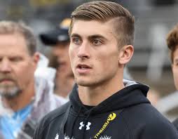 Snyder a tough, physical walk-on for Iowa