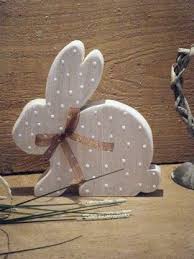 Shabby Wood Bunny With Dots Diy Osterschmuck Oster Dekor Und Ostern