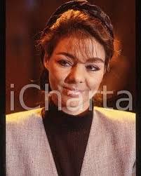 Sandra Singer's Instagram, Twitter & Facebook