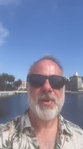 Feliz 2025, que este año las comprensiones iluminen nuestro caminar.