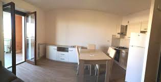 Scopri di più su casa.it! Affittasi Appartamento Appartamento Sito In Via C Urbani Zona Collina Delle Muse Annunci Roma Roma Rif 20105