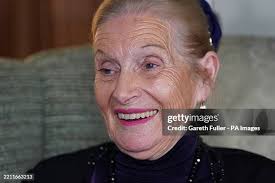 65 Doreen Welsh Photos & High Res Pictures