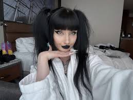 good morning from the rainiest greyest day in London : uravenalternative