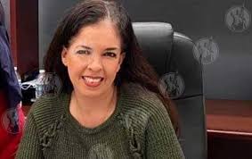Renuncia directora de Licencias; va por presidencia del PAN local