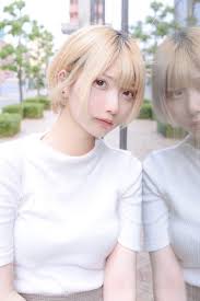 むつ on twitter 金髪ショート ショート 美人 金髪ヘアスタイル