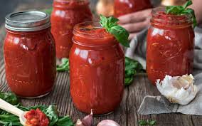 My favorite homemade tomato sauce. Marinara tomato sauce.