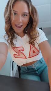 Emily Spinner's Instagram, Twitter & Facebook