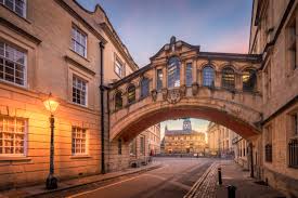 It is 56 miles (90 km) northwest of london, 64 miles (103 km). 12 Of The Most Exciting Tech Companies In Oxford
