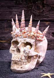 Mermaid Crown Skull Skull Decoration Halloween Decor Etsy Mermaid Skeleton Mermaid Decor Mermaid Halloween