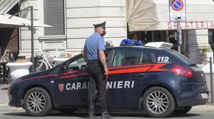 Arresti domiciliari per l'assessore che ha ucciso per strada uomo disarmato. Rszhnwrp9mxxkm