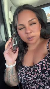 Cindy Stephanie's Instagram, Twitter & Facebook