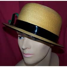 A hat fit clearance for a lady