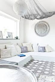 If you can't bare to look at another minimalist white wall or rustic farmhouse coffee table, it might be time to move away from the world of clean lines and quiet palettes to a style that feels a little more layered and loose. 85 Inspiring Bohemian Living Room Designs Digsdigs
