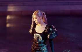 Lirik lagu anime, jepang dan barat bersama arti dan terjemahannya. Lirik Dan Terjemahan Lagu On The Ground Rose Blackpink Serta Maknanya Berita Inspira