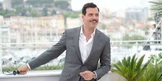 Laurent lafitte a participé à 43 films. Laurent Lafitte Les Petits Mouchoirs Marie Claire