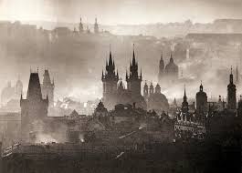 Два ню сета знаменитой belle delphine. Piotrek Gawlinski On Twitter Prague Old Photography Prague Czech Republic