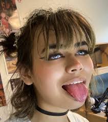 Kiyana Vi on X: @gendercereal Personal drain right here 😗😗  t.co0l3gCcVOlH  X