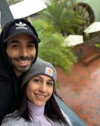 Brenda Reina's Instagram, Twitter & Facebook