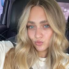 Has anyone in the area had experience with Lyme disease? (Getting  treatment, where to get treatment here and any success with it?