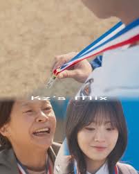 GyeonU put his gold medal to SeongA. It was his grandma before.  #headoverheelskdrama ep9 #ChoYiHyun #ChooYeongWoo #ChaKangYoon #ChooJaHyun  #kdrama #kdramalover #kdramaedit #kdramaaddict #kdramascenes #kdramafyp  #koreandrama #koreandramalovers ...