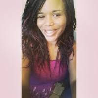 Stacey Macklin's Instagram, Twitter & Facebook