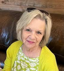 Nina Simmons's Instagram, Twitter & Facebook