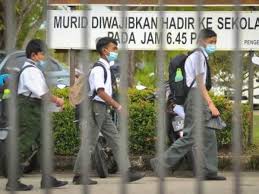 Situasi dan keluarganya yang miskin tidak membolehkan beliau untuk. 40 Sekolah Di Johor Ditutup Kosmo Digital