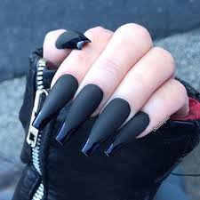 Each set contains 10 false nails in a luxury box and a mini Matte Black Coffin Nails With Glossy Tips Black Coffin Nails Matte Black Nails Black Acrylic Nails