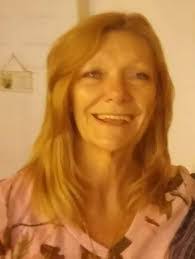 Fawn Barr's Instagram, Twitter & Facebook