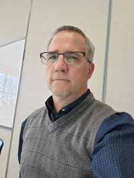 Appleton East math teacher Dave Reichenberger remembered by community