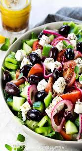 15 Le Meilleur Gout Salade De Concombre A L Avocat Repas Salade Grecque Recette Salade Recettes De Cuisine
