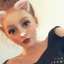 Ella Key (@EllaKey11)