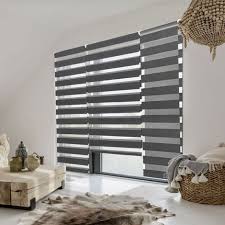 Disponible dans de nombreuses dimensions, pour convenir à tous les besoins, la rallonge vous permet de réaliser tous vos travaux en intérieur comme en extérieur. Store Enrouleur