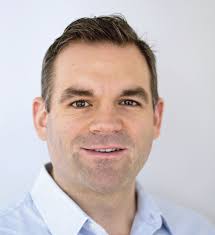 Jonathan Mackinnon's Instagram, Twitter & Facebook