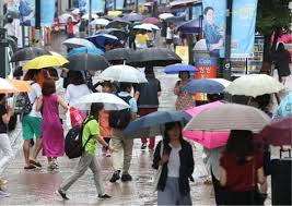 The central bureau of statistics of north korea conducted the most recent census in 2008, where the population reached 24 million inhabitants. South Korea S Population Declines In December