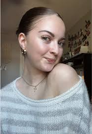 riley (@riley..roach)