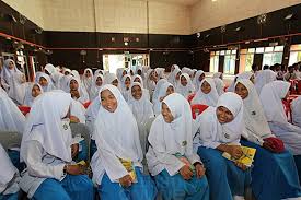 Jelas sekali statistik peningkatan jenayah di kalangan pelajar sekolah seperti yang tersebut di dalam laporan di atas memberikan gambaran kepada kita bahawa masyarakat, terutamanya generasi muda kini semakin rosak. 5 Negeri Yang Mempunyai Statistik Kes Jenayah Rogol Paling Tinggi Di Malaysia Iluminasi