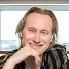 Hi-fi, lo-fi, AI: an unexpected contrast in modern branding