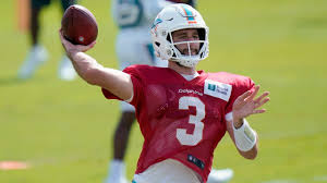 Rosen was born on february 10, 1997, in torrance, california, to charles rosen, an orthopedic spine surgeon, and liz lippincott, a former journalist. Dolphins Cutting Former First Round Qb Josh Rosen