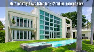 Constantly recording music and honing those extraterrestrial rap skills, his wild work ethic will never allow him to slow down or stop evolving. Lil Wayne Gets 10 Million For Miami Beach Home With Skate Park And Shark Lagoon Los Angeles Times