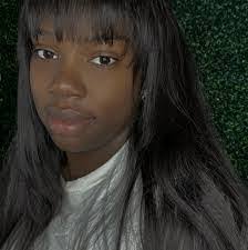 Diamond Bowen's Instagram, Twitter & Facebook