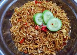 958 resep mie goreng indomie ala rumahan yang mudah dan enak dari komunitas memasak terbesar dunia. Resep Mie Instant Goreng Nyemek Mie Goreng Becek Nikmat Resep Dapur Mama