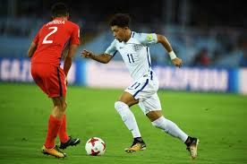 El proceso goodyear welt, es un método de fabricación de calzado que utilizamos en sancho boots. England Starlet Jadon Sancho Gets Borussia Dortmund S Pierre Emerick Aubameyang To Clean His Boots Mirror Online