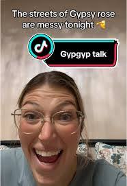 Tina Vee's Instagram, Twitter & Facebook