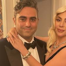 Bilionário e ativista: saiba quem é o noivo de Lady Gaga