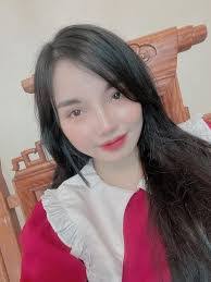 Dung Lu's Instagram, Twitter & Facebook