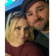 What awards did Billie Eilish win at the American Music Awards?